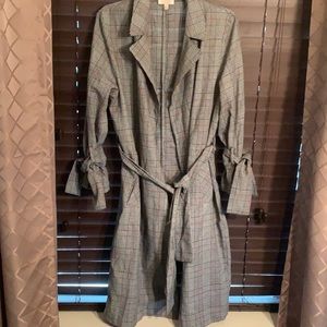 Front belted plaid thin coat